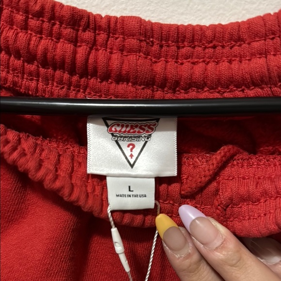 GUESS x 88RISING COLLAB Shorts with Elastic Waistband - Picture 2 of 7